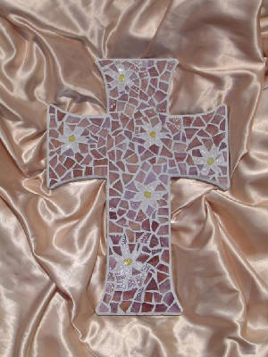 Mosaic Cross ~ Daisies in Mauve