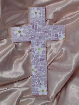 Mosaic Cross ~ Pieced Daisies in Lavender